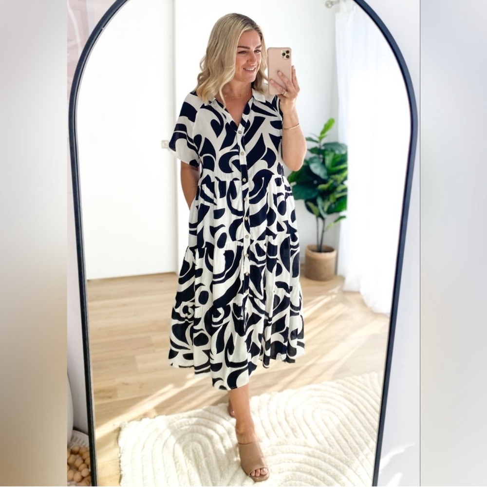 True Destiny Black and White Geometric Zebra Print Dress